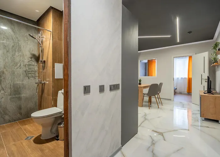 Cozy Homes 4 アパート